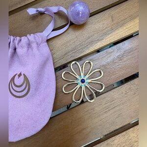 Jane Win JOY Daisy Flower Pendant (Jumbo- Sold Out!)